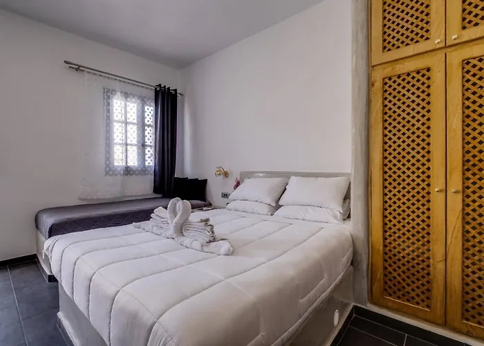 Santorini Apartahotel