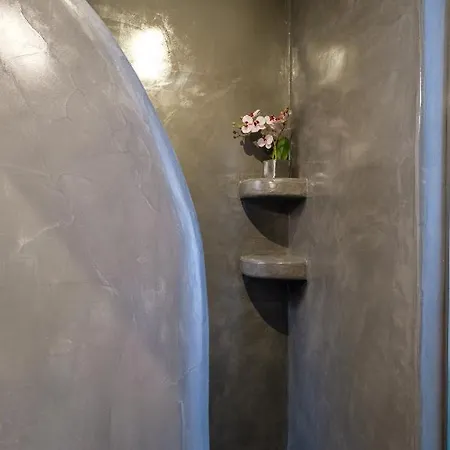 Santorini Aparthotel