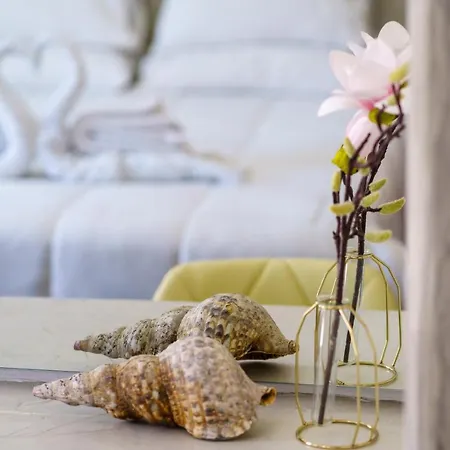 Santorini Aparthotel