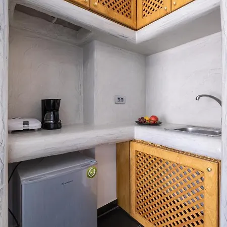 Santorini Aparthotel