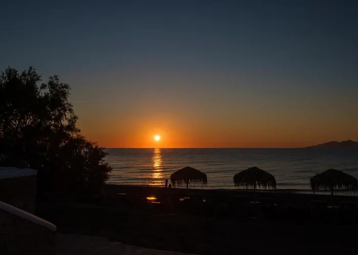 Aparthotel Santorini 4*