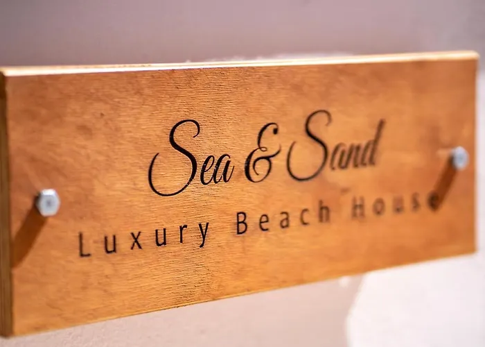 Santorini Aparthotel