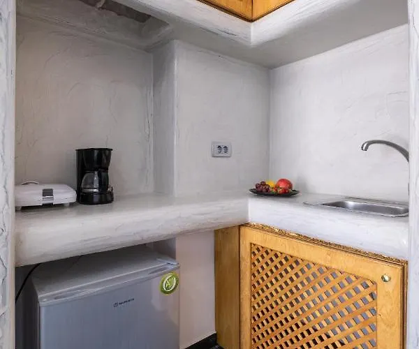 Santorini Aparthotel