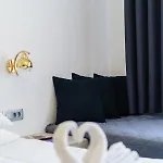 Aparthotel Santorini