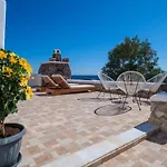 Apartahotel Santorini 4*