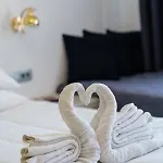 Santorini Apartahotel 4*