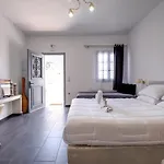Santorini Kamári