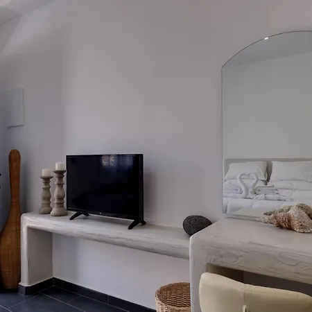 Santorini 4*