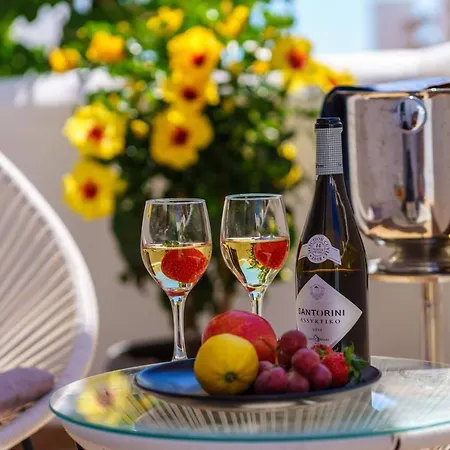 Santorini 4*